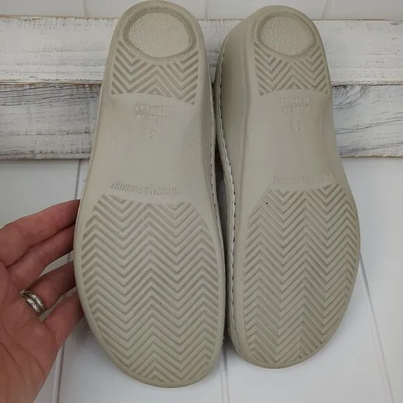 Finn Comfort Linosa Women's Sandals Size 7.5 D / 38 White Low Heel New In Box
