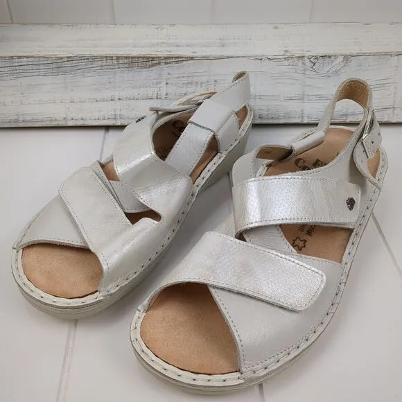 Finn Comfort Linosa Women's Sandals Size 7.5 D / 38 White Low Heel New In Box