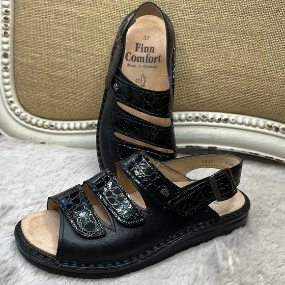 Finn Comfort | Sylt sandal Black