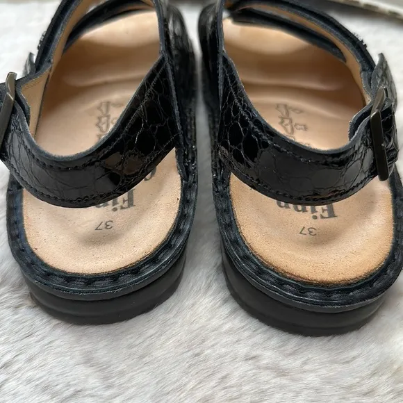 Finn Comfort | Sylt sandal Black