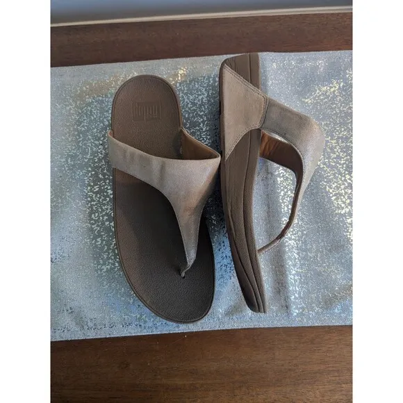 FitFlop Womens 10 Sandals Lulu Shimmy Rose Gold Toe Post Slip-On T-Bar Leather
