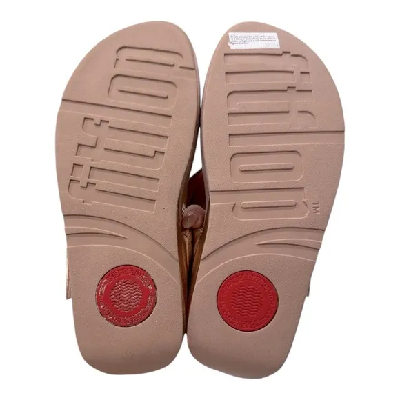 FitFlop Women's Sarna Toe Thong Sandal Color: Rose Gold size 8