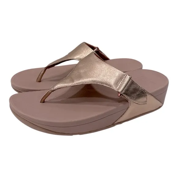 FitFlop Women's Sarna Toe Thong Sandal Color: Rose Gold size 8