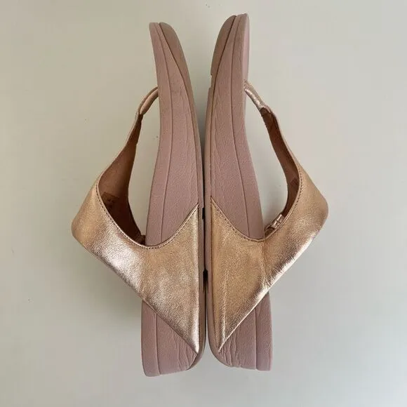 FitFlop Lulu Rose Gold Leather Toe-Post Sandals Womens 8 Metallic Dressy Comfort