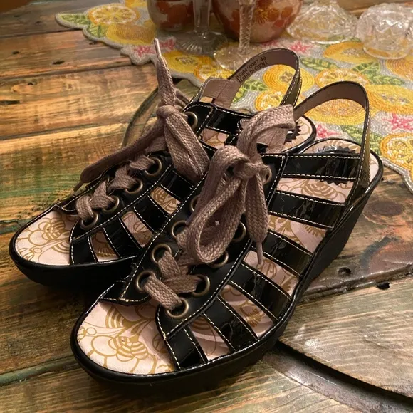 FLY London Multi-strap Lace Up Wedge Black Patent Yito Sandals