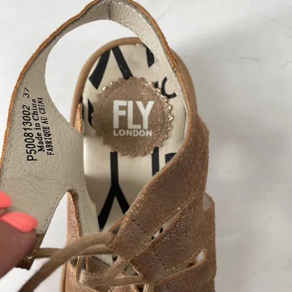 Fly London sandals Luna &amp; Camel Port Leather Sandal metallic brown sz 6.5