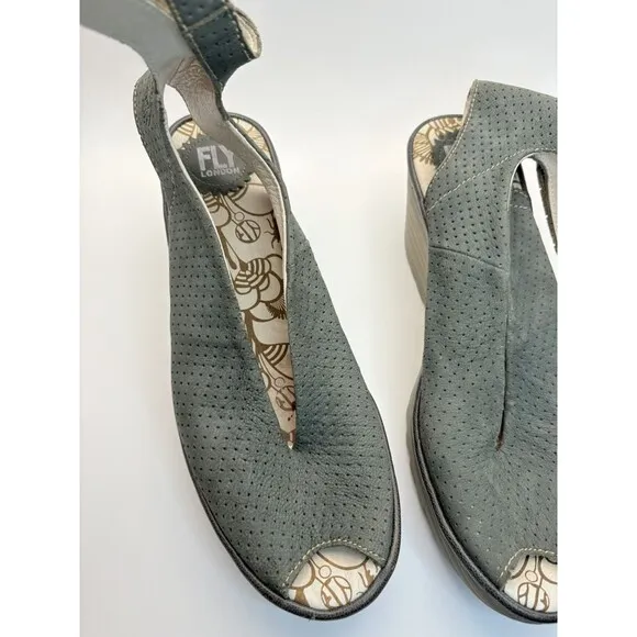 Fly London Yala Perforated Peep Toe Wedge Sandals – Blue – Size 39 Women’s US 8