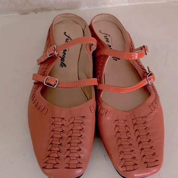 FP Free People Diana Double Strap Flats Summer Leather Mules 39/8.5 Orange Beach