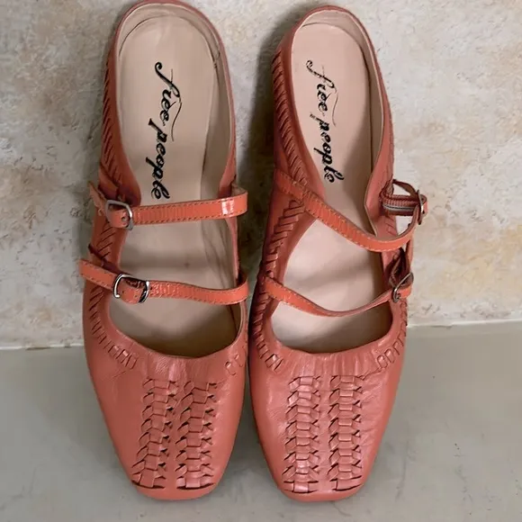 FP Free People Diana Double Strap Flats Summer Leather Mules 39/8.5 Orange Beach