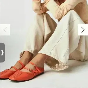 FP Free People Diana Double Strap Flats Summer Leather Mules 39/8.5 Orange Beach