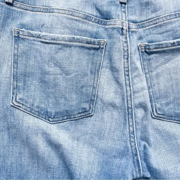FRAME • Le Beau Crop jeans distressed straight leg Walden Rock tomboy raw hem