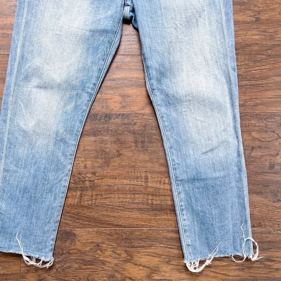 FRAME • Le Beau Crop jeans distressed straight leg Walden Rock tomboy raw hem