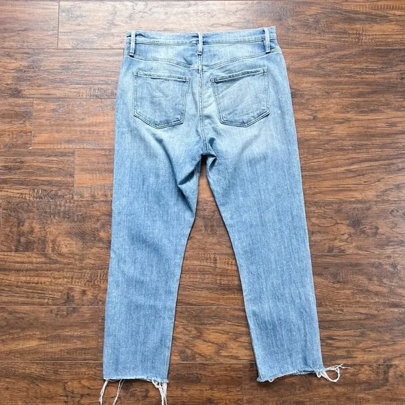 FRAME • Le Beau Crop jeans distressed straight leg Walden Rock tomboy raw hem