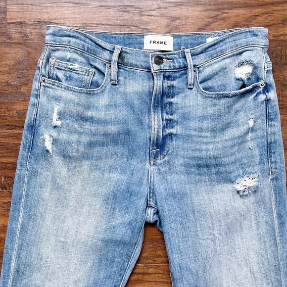 FRAME • Le Beau Crop jeans distressed straight leg Walden Rock tomboy raw hem