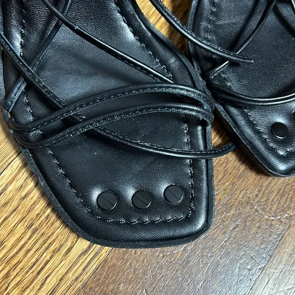 Frame Le Doheny Leather Sandal Size 35