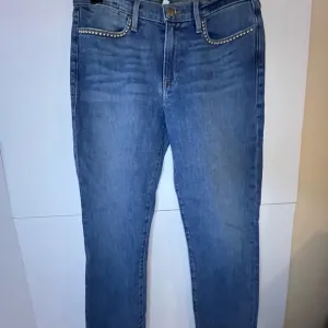FRAME studed jeans crops size 28