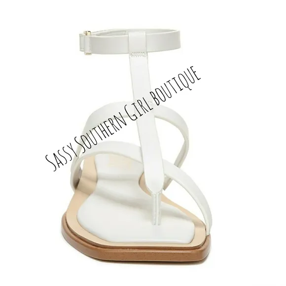 ⭐🆕Franco Sarto white sandals