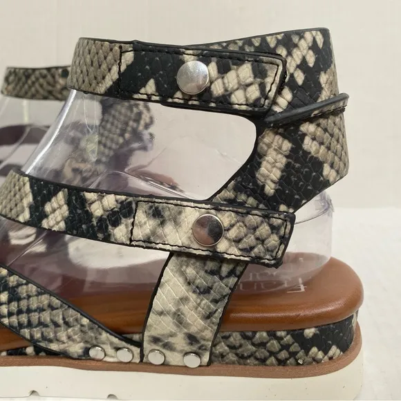 Franco Sarto Women's Daven Drappy snake print Sandals New without Box