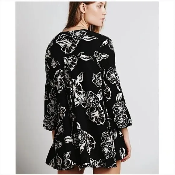 Free People Black Cream Floral Tree Swing Tunic Mini Long Sleeve Key Hole Dress