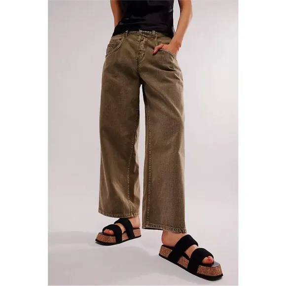 FREE PEOPLE Fairmount Flared Sandals / Black