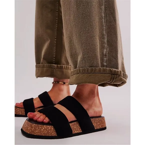 FREE PEOPLE Fairmount Flared Sandals / Black