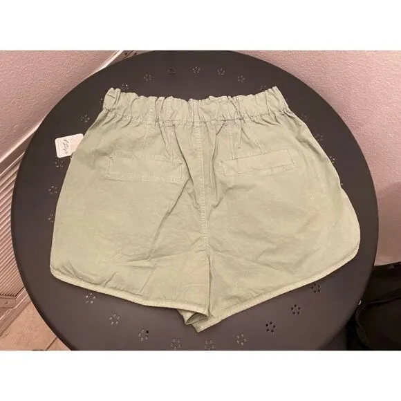 Free people | Pleated Shorty Pull On Shorts | M | 3”