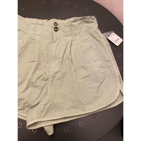 Free people | Pleated Shorty Pull On Shorts | M | 3”