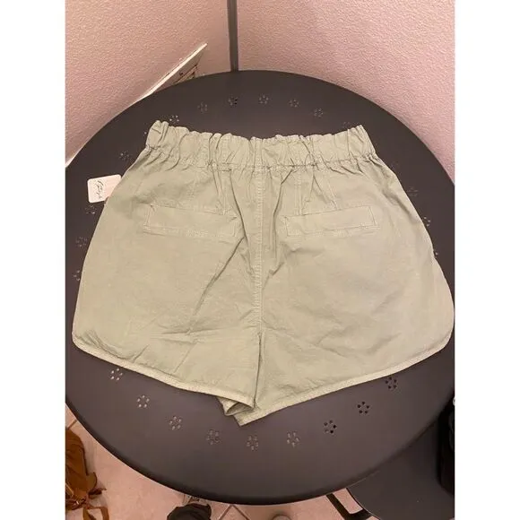 Free people | Pleated Shorty Pull On Shorts | M | 3”