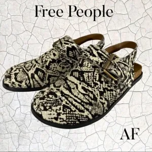 FREE PEOPLE SEATLE SLING BIG BUCKLE SANDALS BLACK &amp; WHITE NEW