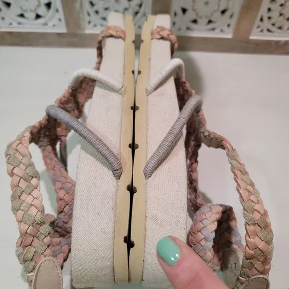 Free People Womens Sz 6.5 Denali Woven Footbed Sandals Neutral Earthy Shoes Boho