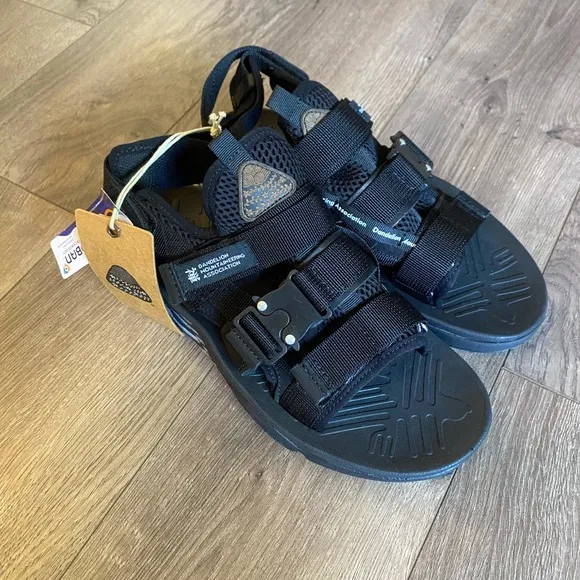 Free People x Flower Mountain Spec 9 Sports Sandals Size 7 NWT