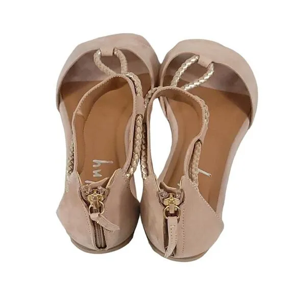 French Sole fs/ny Quotable Sandals in Nude Nubuck