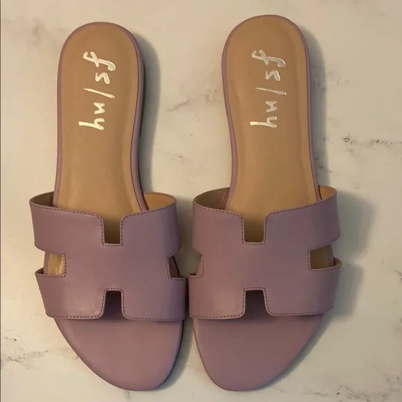 French Sole New York (FS/NY) Alibi Sandal In Lilac Woman’s Size 8