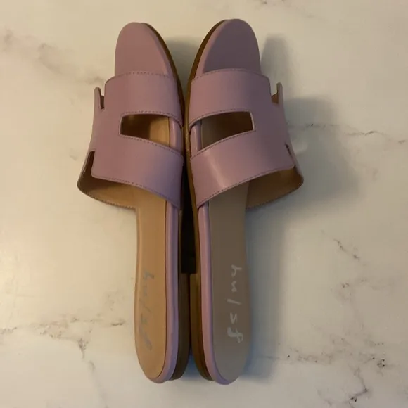 French Sole New York (FS/NY) Alibi Sandal In Lilac Woman’s Size 8