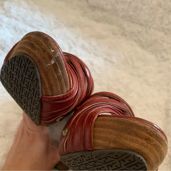 Frye Reese Multi Slide Sandals in Brown