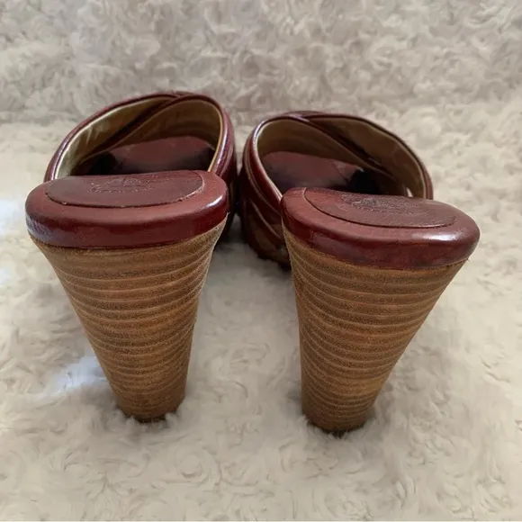 Frye Reese Multi Slide Sandals in Brown