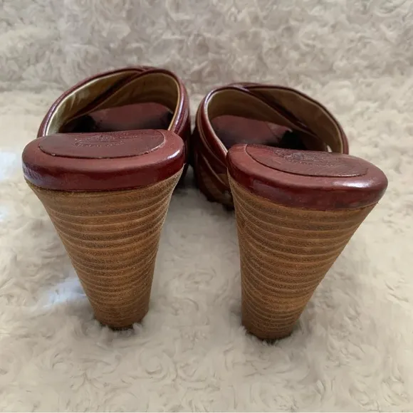 Frye Reese Multi Slide Sandals in Brown