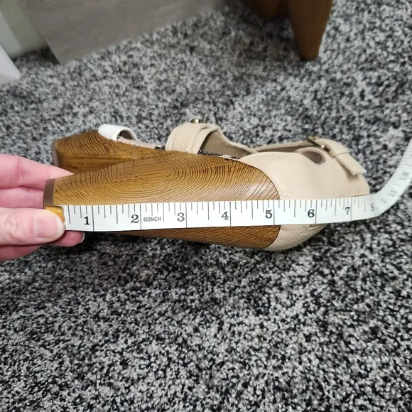 G by guess platform sandals, Chunky Thick Wedge, Tan,White,Snakeskin, Women's 9M