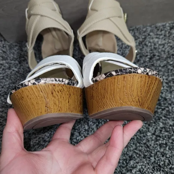 G by guess platform sandals, Chunky Thick Wedge, Tan,White,Snakeskin, Women's 9M