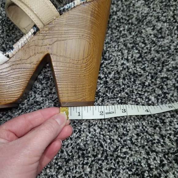 G by guess platform sandals, Chunky Thick Wedge, Tan,White,Snakeskin, Women's 9M