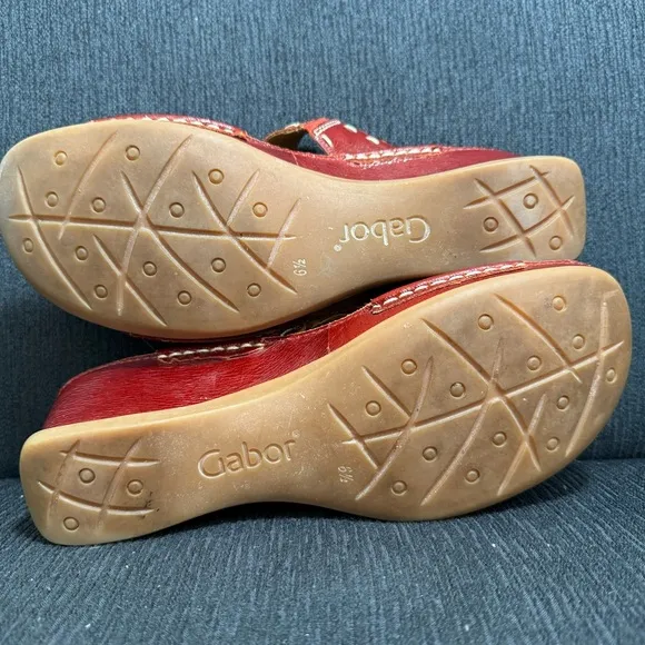 Gabor Sandals, Red leather wedges with stitched embellishments, Size 6.5, EUC