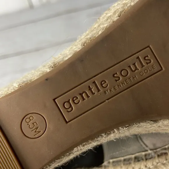 Gentle Souls by Kenneth Cole Charli Crisscross Espadrille Wedge Taupe Sandals