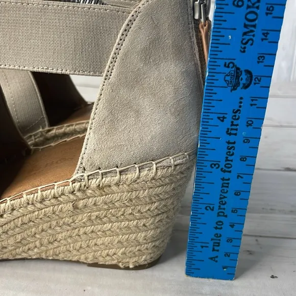 Gentle Souls by Kenneth Cole Charli Crisscross Espadrille Wedge Taupe Sandals