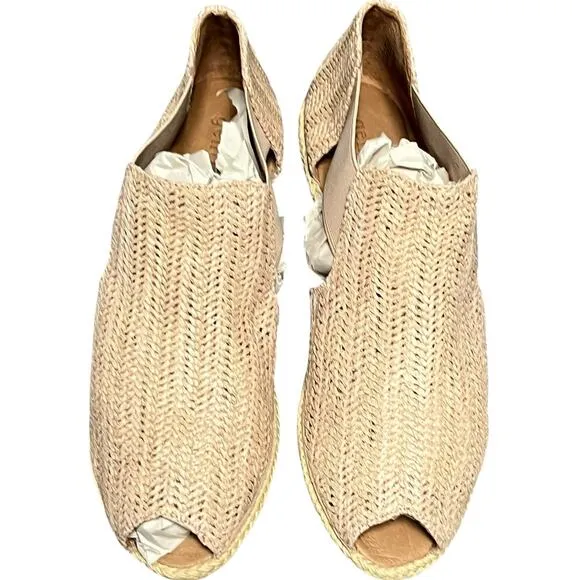 Gentle Souls by Kenneth Cole Noa Sandals Size 11 Natural Slip On Cushioned Wedge