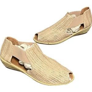 Gentle Souls by Kenneth Cole Noa Sandals Size 11 Natural Slip On Cushioned Wedge