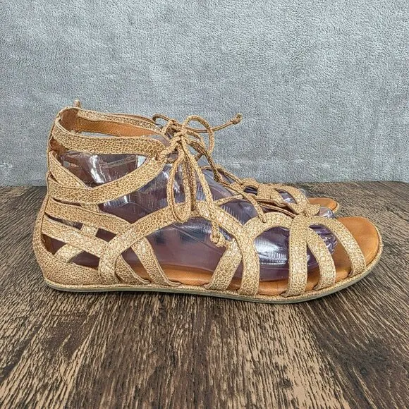 Gentle Souls Kenneth Cole Break My Heart Sandals 8.5 M Gold Leather Gladiator