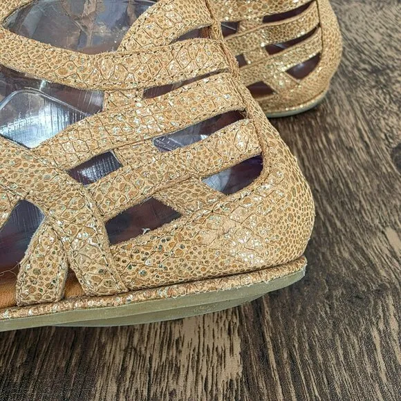 Gentle Souls Kenneth Cole Break My Heart Sandals 8.5 M Gold Leather Gladiator