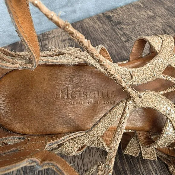 Gentle Souls Kenneth Cole Break My Heart Sandals 8.5 M Gold Leather Gladiator
