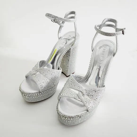 Gianni Bini Chrome Rhinestone Sparkly Silver Sandals Platform Heels Size 9.5