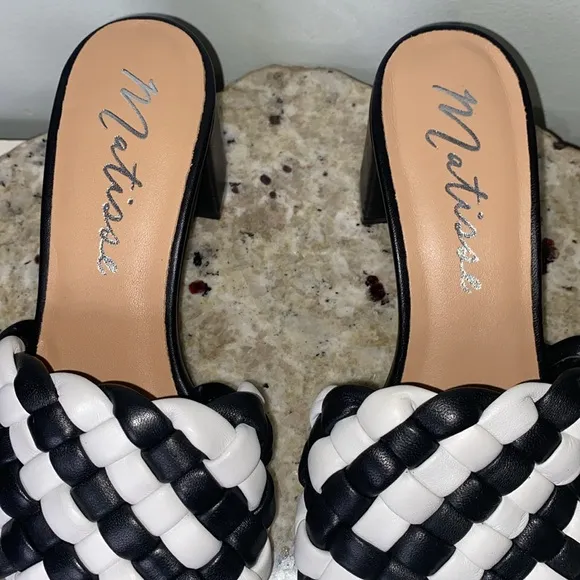 Gigi Leather Block Heel Square Toe Slip On Black/White Matisse Sandals-Sz 6-NWOB